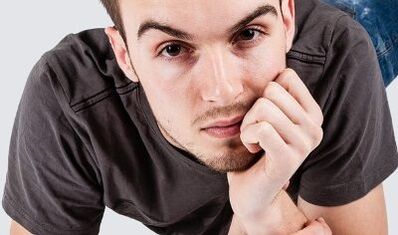 Gizon batek zakila naturalki handitu nahi du